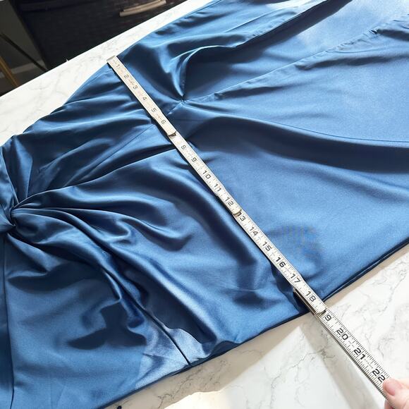 Abercrombie & Fitch Navy Satin Sleeveless Ruched Formal Dress Women's Size Small - Picture 13 of 14